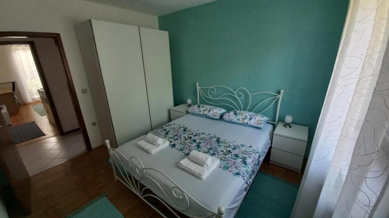 Apartma Nona Roza Zgornje Skofije Exterior photo